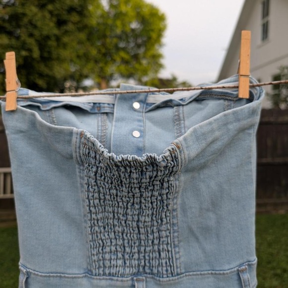 Forever 21 Light Wash Denim Strapless Wide Leg Jumpsuit Button Front XS - Picture 5 of 5